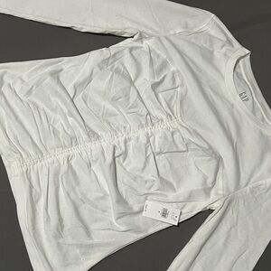 GAP White Crew Neck Tee (long sleeve)